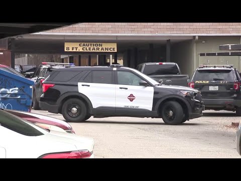 San Antonio Police: Man shot by officers during pursuit on North Side ...