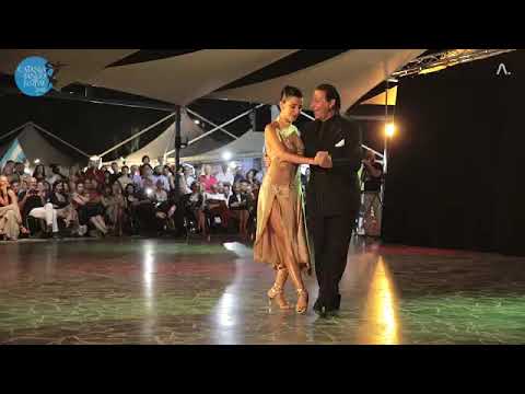  Miguel Angel Zotto  and  Daiana Guspero  are  dancing  to  the  milonga  "  No Hay Tierra Como La Mia  "  by  Francisco Canaro  at  Catania Tango Festival  in  2018