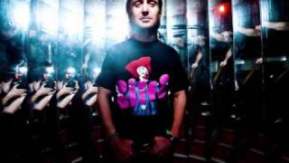 Raise Your Hands - David Guetta ft. Miguel