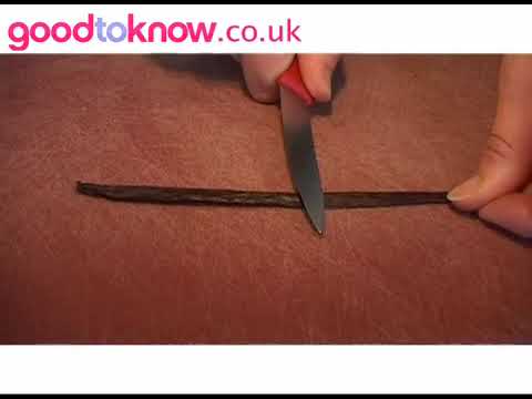 How to de-seed a vanilla pod