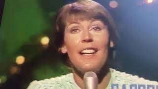 HELEN REDDY - AIN&#39;T NO WAY TO TREAT A LADY - 1975 - QUEEN OF 70s POP