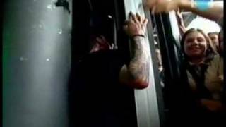 Papa Roach - Time And Time Again Live