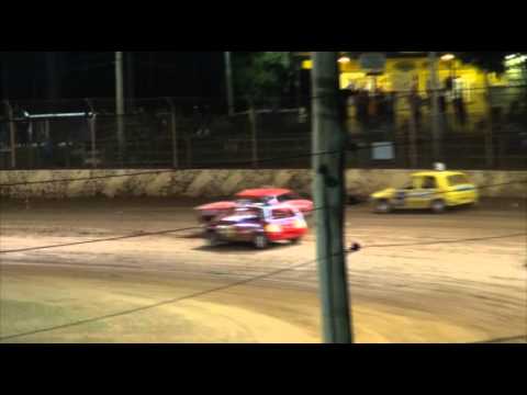 Junior Sedans - A-Main - Wide Bay Title - Maryborough Speedway - 29.12.12