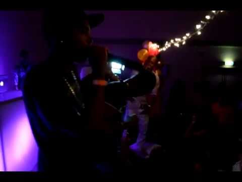 Koba!  Chip Immoralles huntu ku Guynan Stylin