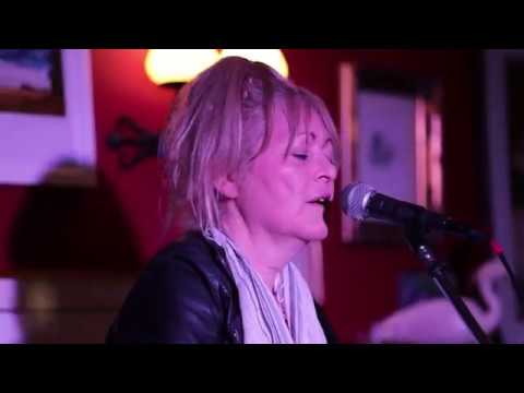 Sally Barker @ The Fleur de Lys - Dear Darling