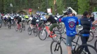 preview picture of video 'Bailey Hundo 100 mtb race start line'