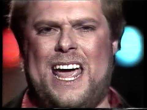 Oscar Benton - I Believe In Love