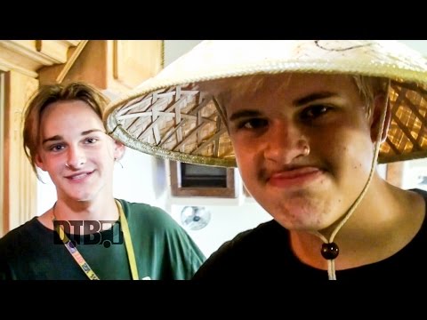 Bad Seed Rising - BUS INVADERS Ep. 1085 [Warped Edition 2016]