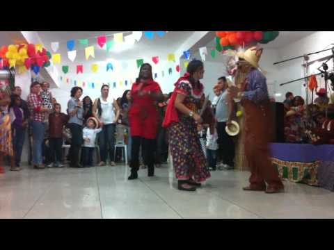 Forroboyants - Chapeuzinho e o Lobo Mau 18/06/2011