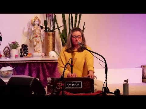 Samstagabendsatsang mit Katyayani - Yoga Vidya Live, 11.03.2023, 20:00 Uhr