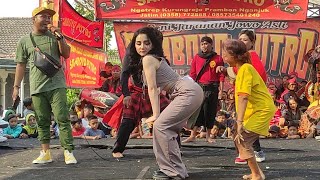 Download lagu Lala Widy Feat Brodin Jaranan SAMBOYO PUTRO Live Bedug Ngadiluwih Kediri mp3 Download lagu Lala Widy Feat Brodin Jaranan SAMBOYO PUTRO Live Bedug Ngadiluwih Kediri mp3