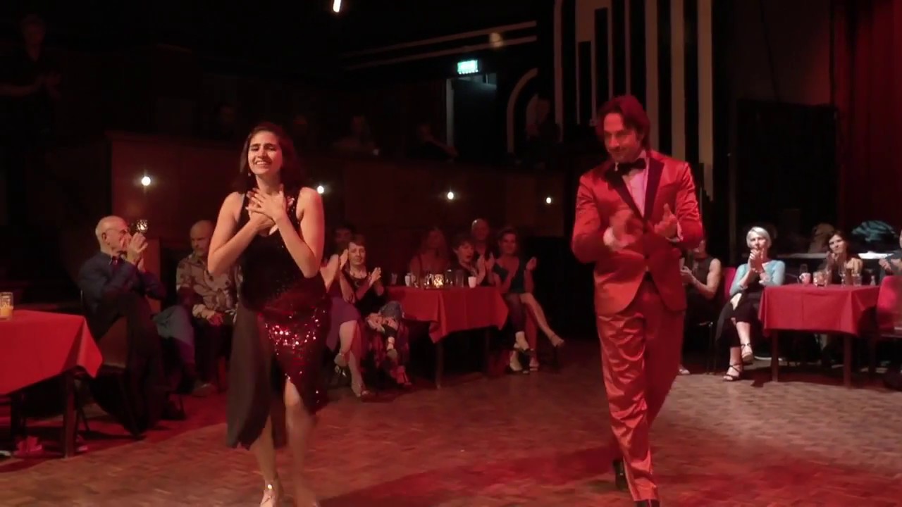 Video thumbnail for Santiago Fina & Samantha Dispari in La Bruja (3) "Para Lucirse" Franchini & Pontier