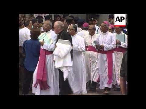 download lagu mp3 mp4 Where Is Mother Teresa Buried, download lagu Where Is Mother Teresa Buried gratis, unduh video klip Where Is Mother Teresa Buried