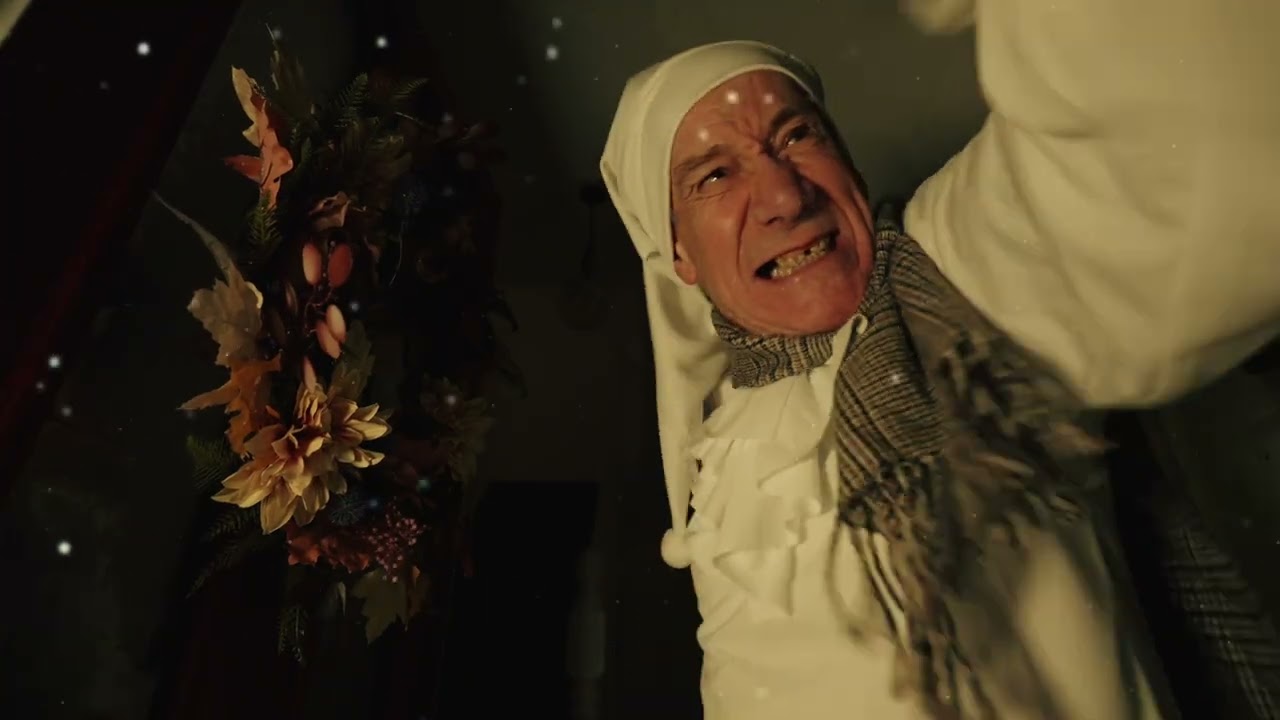 Les Penning & Robert Reed I Believe In Father Christmas - YouTube