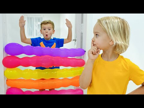 Kids learn to play together - Funny stories with balloons