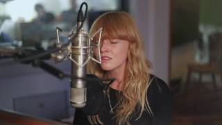 Lucy Rose - Our Eyes (Live At Urchin Studios)