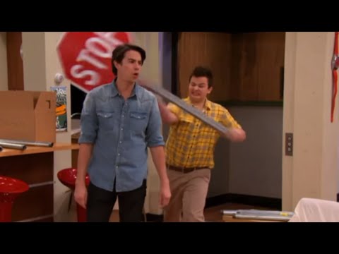 4 minutes of Spencer & Gibby Carrying ICarly