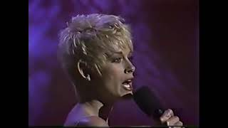 Lorrie Morgan   Out Of Your Shoes   Nashville Now 1983