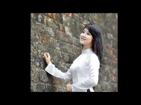 Thể hiện bởi Hiền Thục
