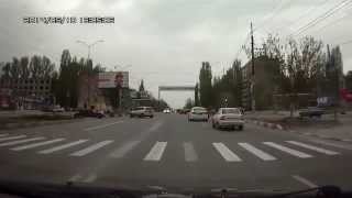preview picture of video 'ДТП Саратов 10 мая 2014 Проспект строителей / Антонова'