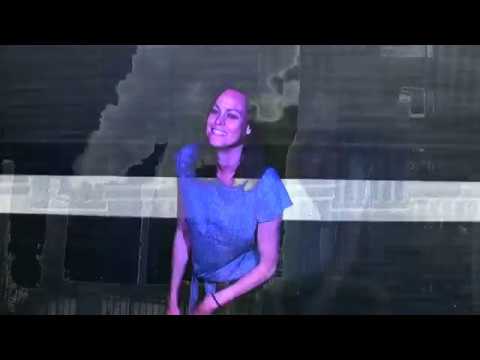 - Rowine - LIVEPERFORMING