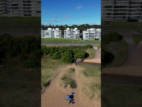 Video de YouTube - Espectacular Piso Completo De 5 Dormitorios & Todos los Servicios, Edificio LUMIERE, Punta Del Este