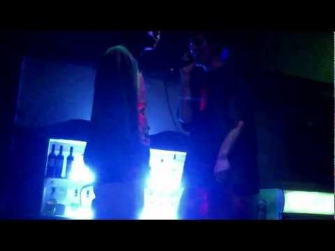 DH2 vs DECRECE Final batalla de gallos Club Babel 2013