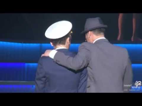 [Fancam] Frank Key running from Carl - Curtain Calls @ 120402 Catch Me If You Can Musical