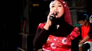 Download lagu Atina Qasidah - Tersisih mp3 Download lagu Atina Qasidah - Tersisih mp3