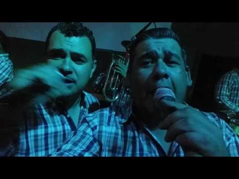 Mk Norteño Banda .......... Se va miriendo mi alma