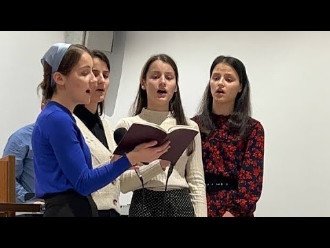 Surorile Sima - PE-O GEANĂ DE MUNTE UN NOR S-A IVIT