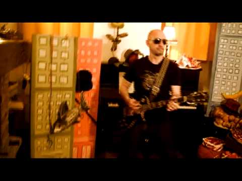 download lagu mp3 mp4 Sediae, download lagu Sediae gratis, unduh video klip Sediae