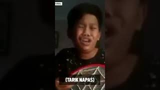 Download lagu viral!!! bocah nyanyi pake raket nyamuk terbahak-bahak  #shortsvideo #comedy #meme #bocahlucu mp3