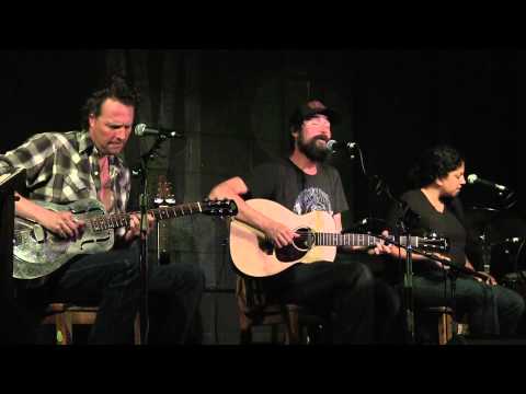 Osaka In the Rain - Matt the Electrician