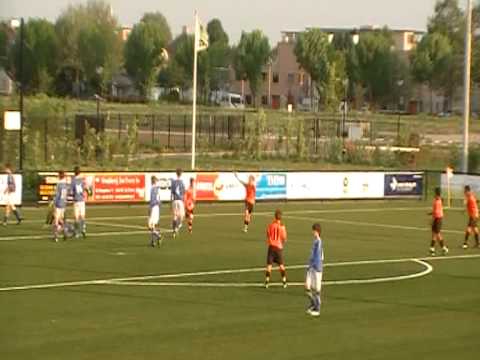 VV De Meern D1 - Kampong D1 26 april 2011 doelpunt Stephan (1)