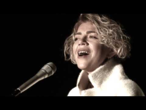 Run to you Whitney Houston ( cover by Estera Naczk )