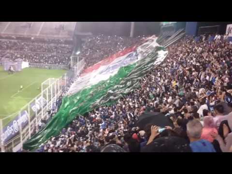 "Recibimiento de la hinchada de Vélez vs Boca" Barra: La Pandilla de Liniers • Club: Vélez Sarsfield