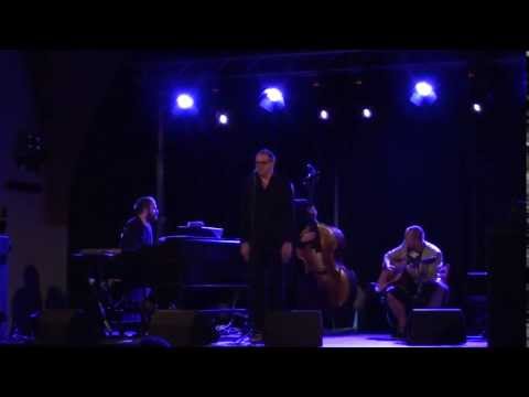 MARIUSZ LUBOMSKI - Scena Letnia w Arkadach Kubickiego 2013