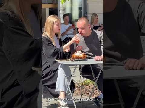 Warm free snack street prank#kindness#humanitv#wholesome#socialexperiment#respect