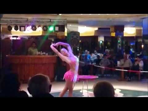 Contotion art show flexy Elena 2018