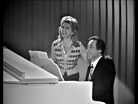 Nora Orlandi Moto perpetuo Archi in vacanza