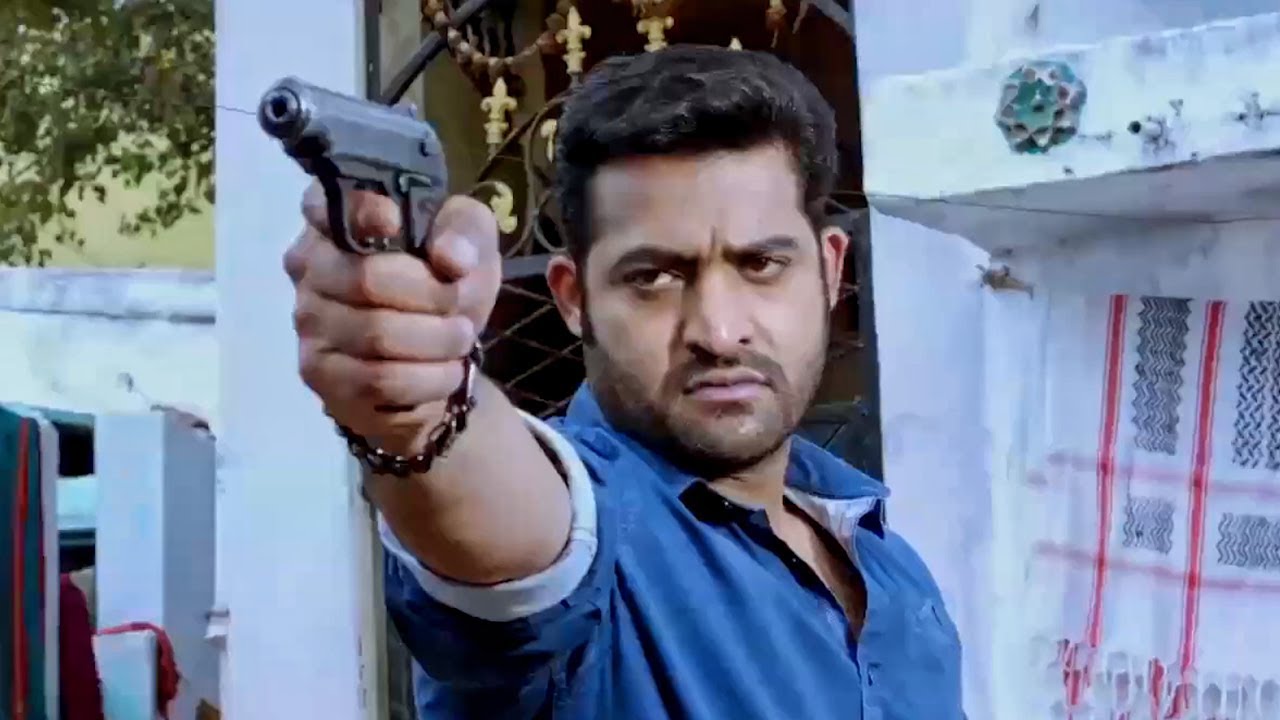 आखिर कार जूनियर एनटीआर सीनियर इंस्पेक्टर बन गया | Temper Mov