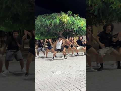 Aninha Na Praia - Tchakabum