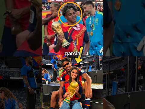 Pourquoi Lamine Yamal a laissé Inès Garcia tenir le trophée de la Coupe du monde ? #shorts