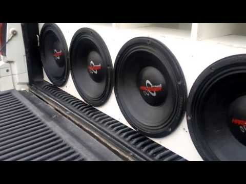 Saveiro com Taramps alta voltagem T50 tocando 4 Hard Power 3.7k