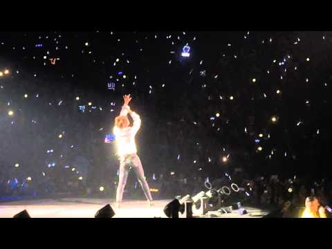 160221 Exo'luxion in New York - Baby Don't Cry