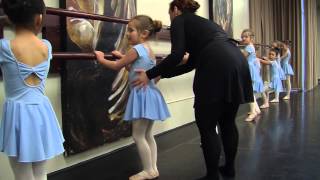 Cours de ballet classique (pré ballet)