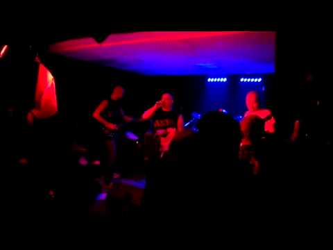 Basta - Caos (Live @ C.S.O. Bruno Trento 25-10-2014)