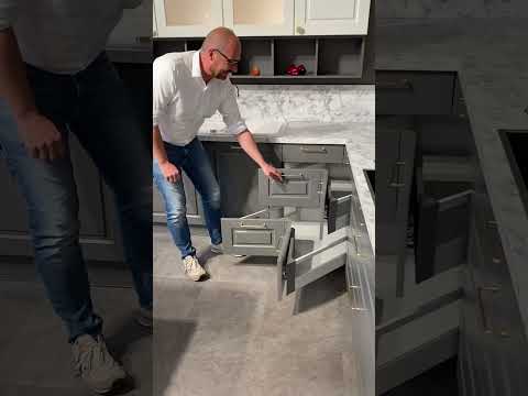 Der beste Eckschrank für Stauraum-Liebhaber!😍 #küche #küchenplanung #küchenschrank #küchenstudio