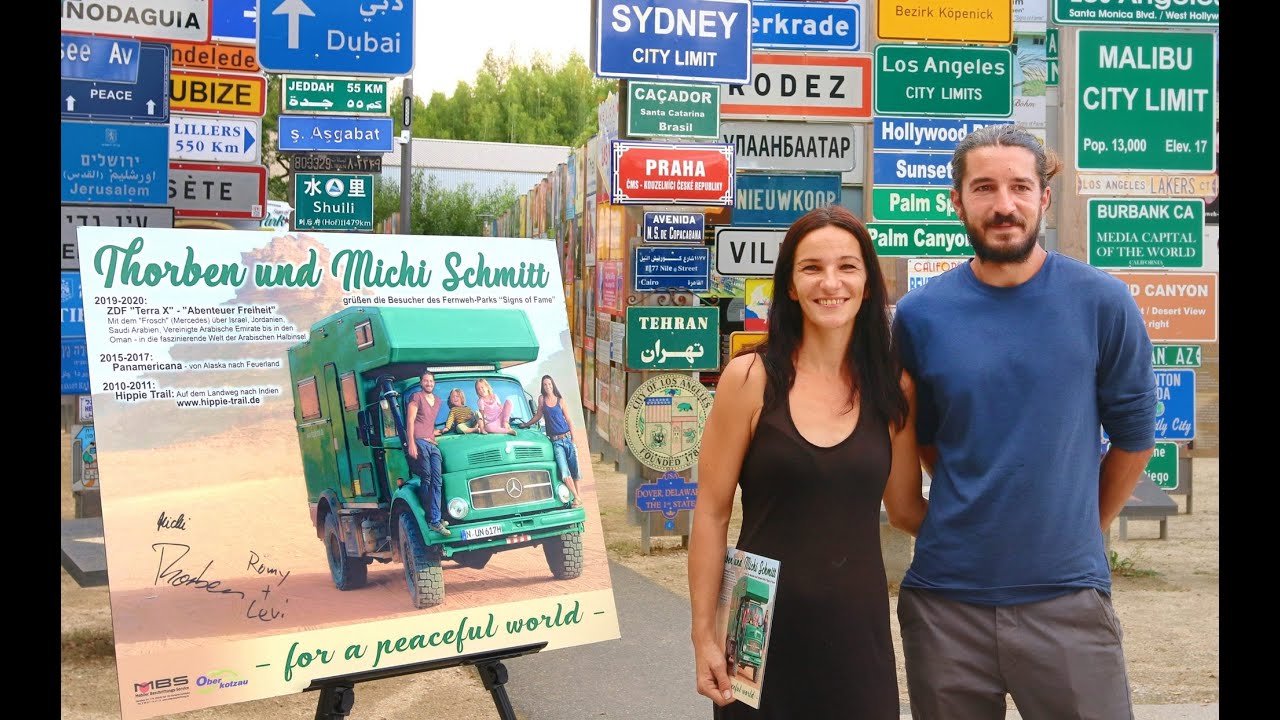 STARS Thorben und Michi Schmitt Abenteurerfamilie im Signs of Fame des Fernweh Park HD Final Cut akt